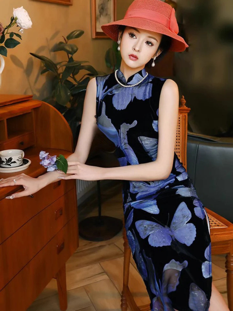 Forever young | Velvet Qipao Dress (芳华)