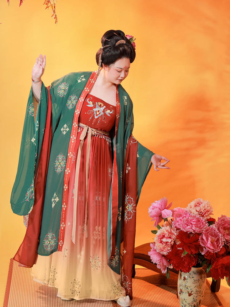 Yang Guifei | Tang Green & Red Plus Hanfu (月曲红绿)