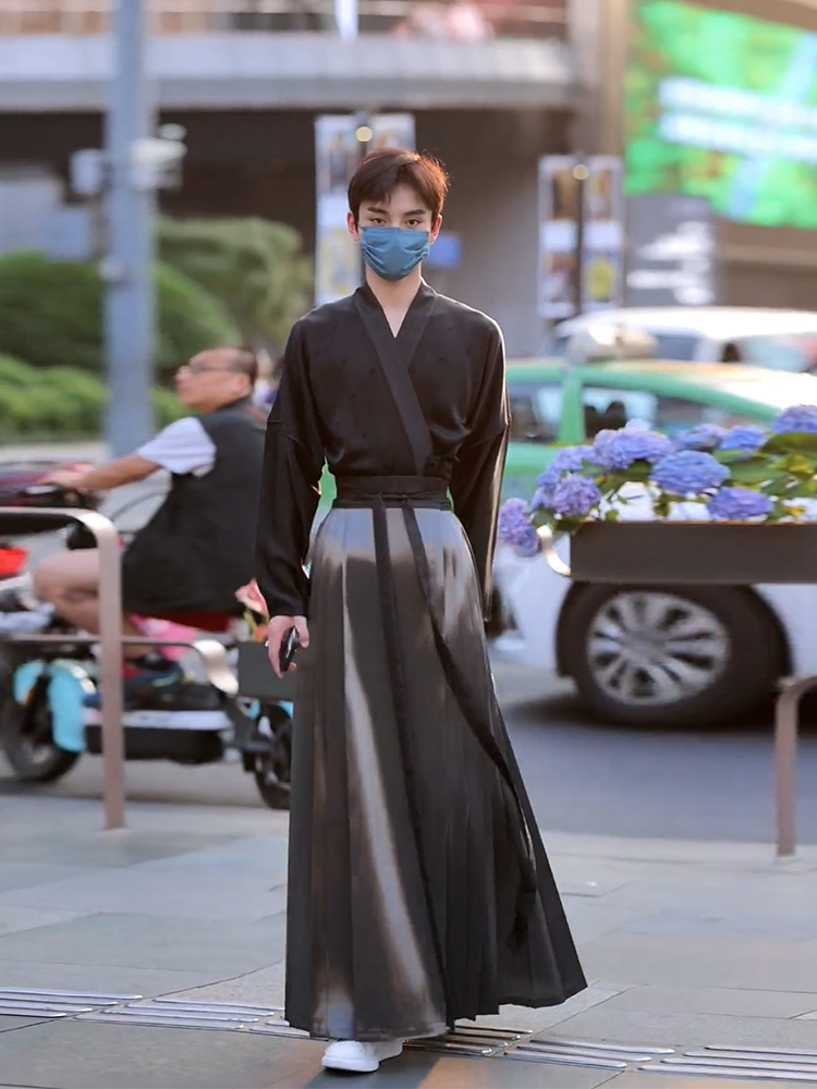 Horse face skirt | modern new Chinese style(马面裙)