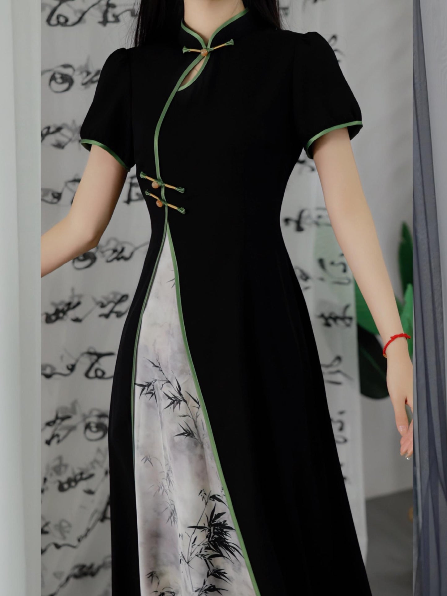 Black Bamboo | Plus Size Cheongsam(黑竹)