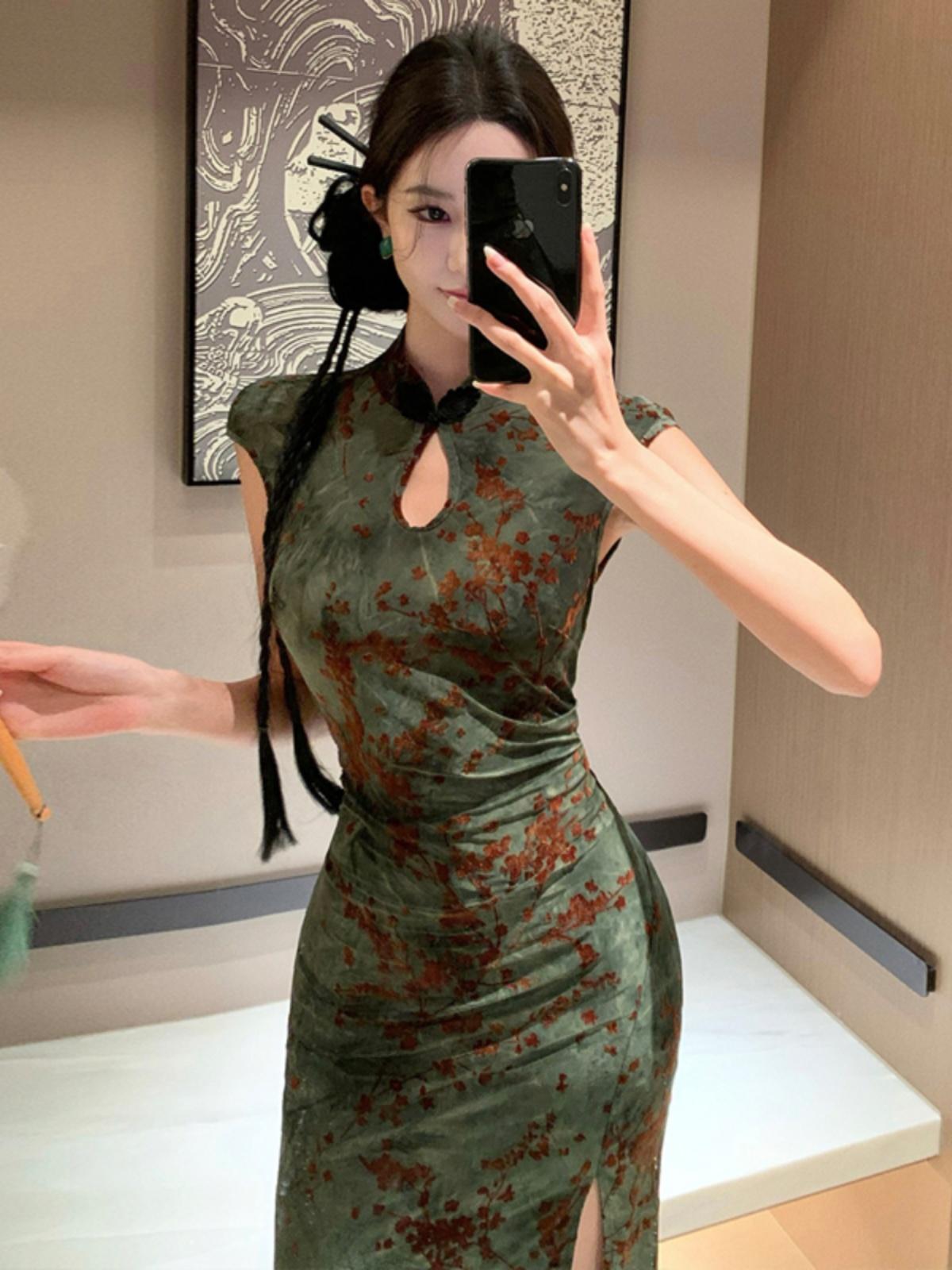 Mo Yun Qiu Shuang | Cheongsam(墨韵秋霜)