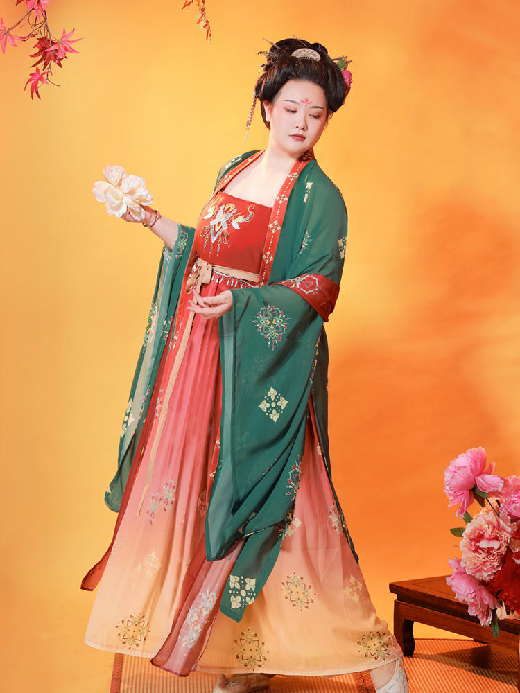 Yang Guifei | Tang Green & Red Plus Hanfu (月曲红绿)