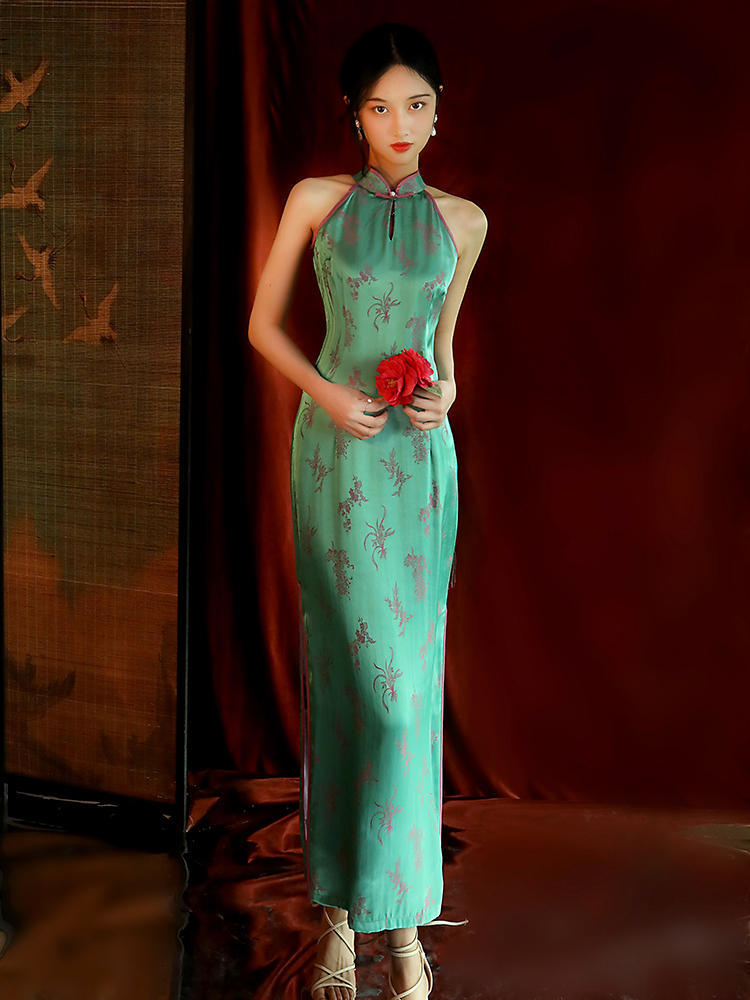Emerald Blossom | Satin Qipao Dress (翡翠花开)