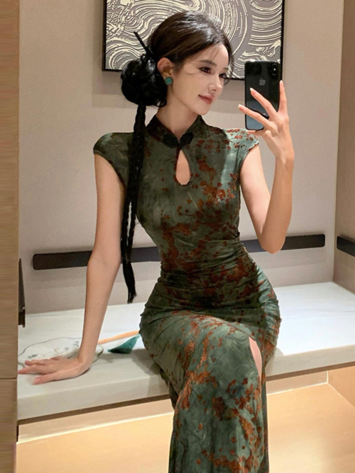 Mo Yun Qiu Shuang | Cheongsam(墨韵秋霜)